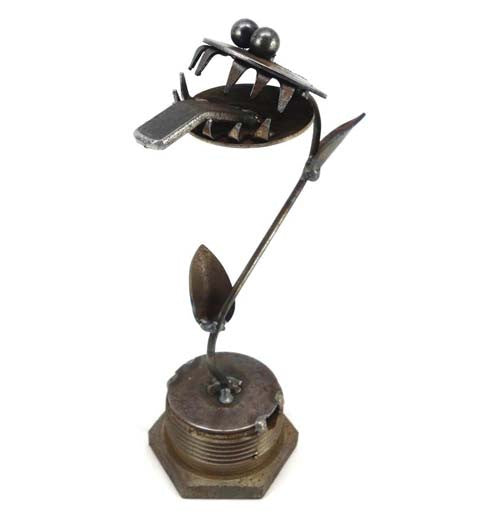 Large Hand-Crafted Metal Garden Venus Fly Trap